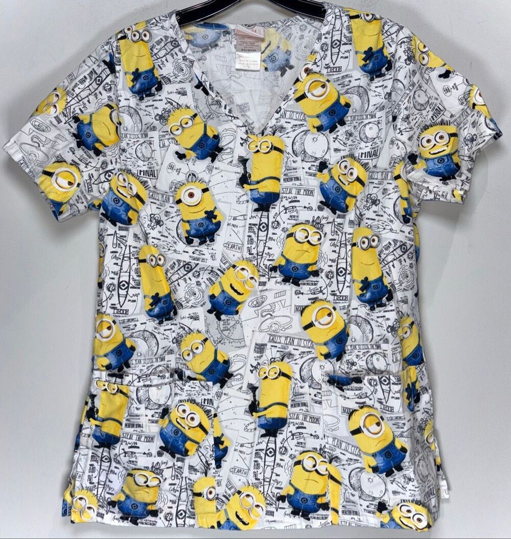 Despicable Me scrub top size XS